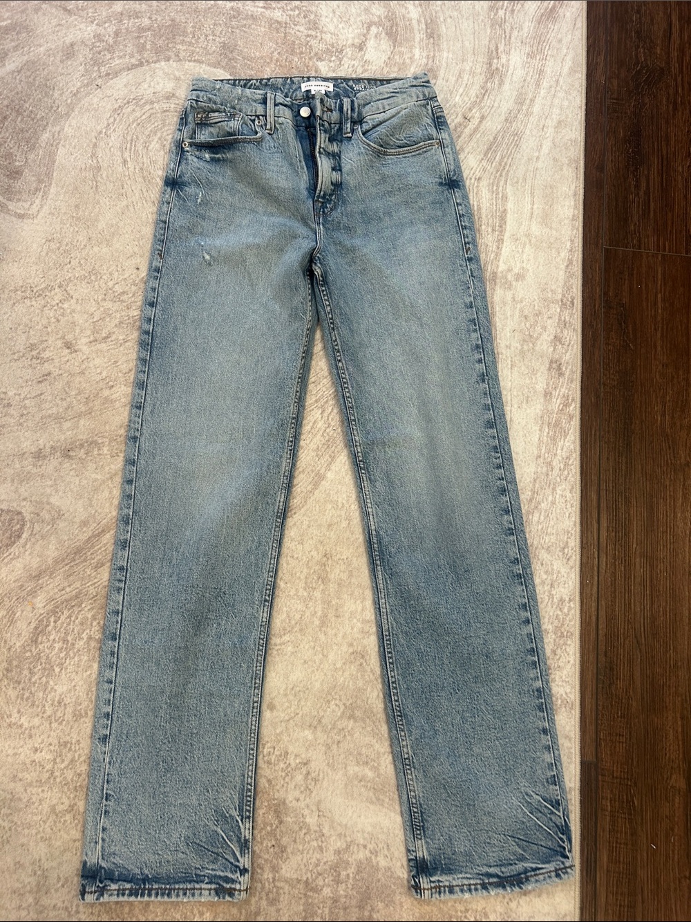 Women’s Good American Straight-Leg Jeans in Light Blue Wash